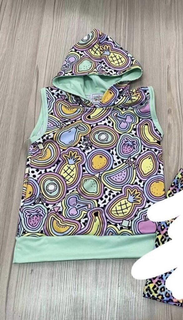 Retro Fruit Tank