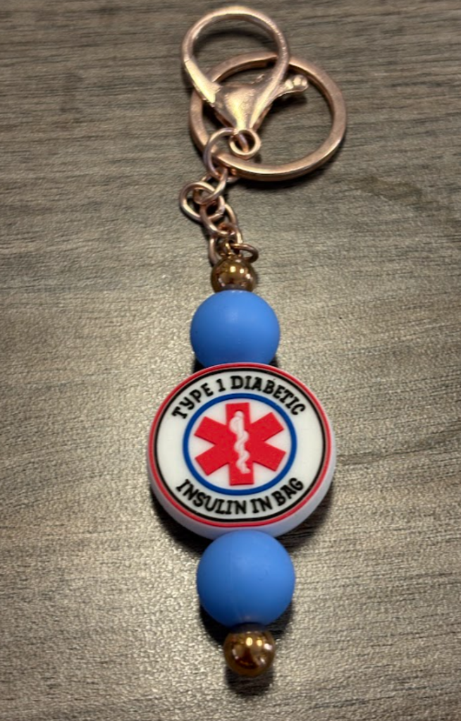 Type 1 diabetic bag clip/keychain on rose gold