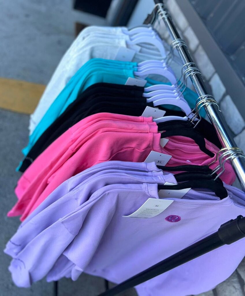 Lulu Crewneck