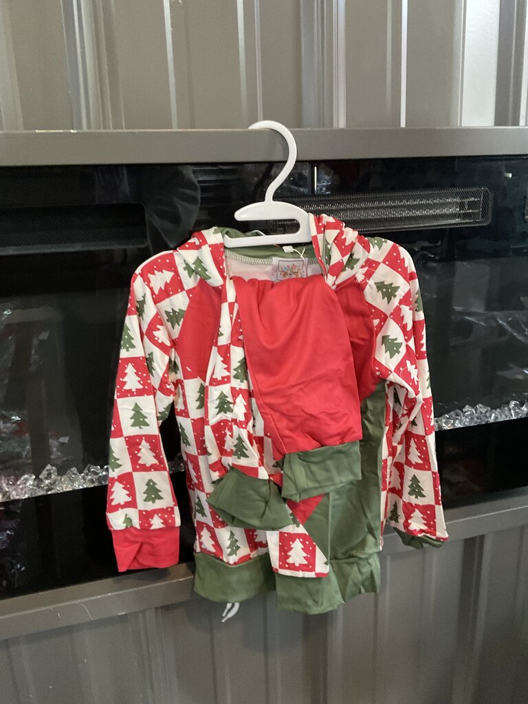 Red & Green Tree Set