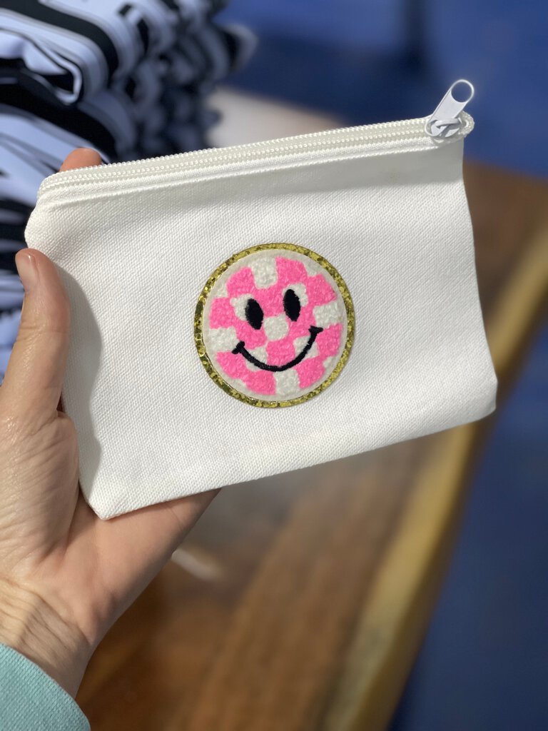 SMILEY ZIP UP BAG