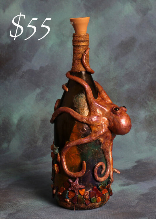 Octopus on wine bottle, brown/gold - LC