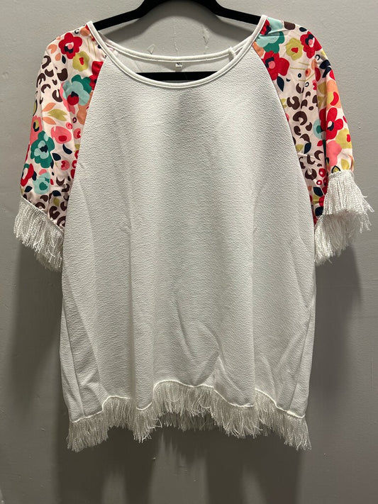 WHITE WITH FLOWER SLEEVES TOP