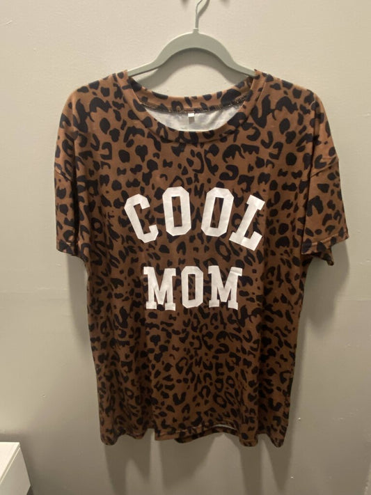 COOL MOM TEE