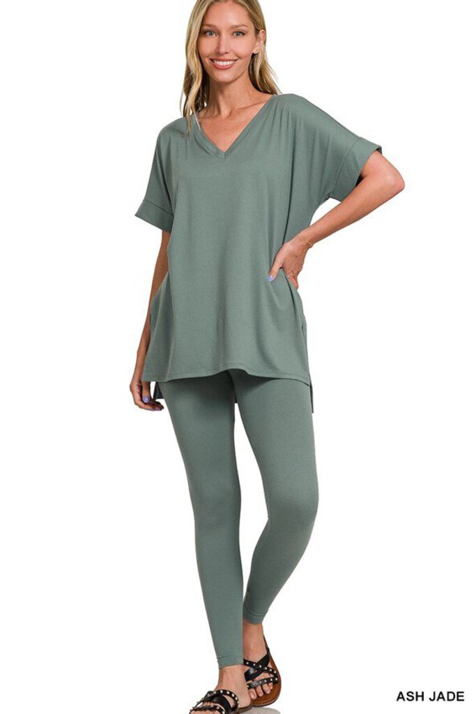 BRUSHED MICROFIBER SHORT SLEEVE TOP AND LEGGINGS