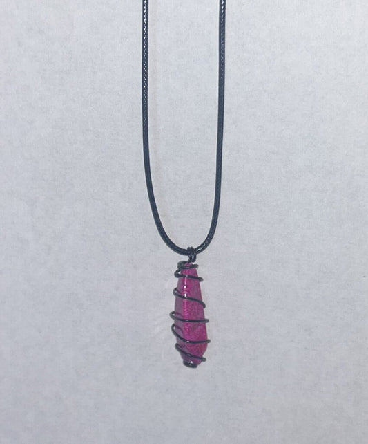 Pink Dyed Agate - black wire 1