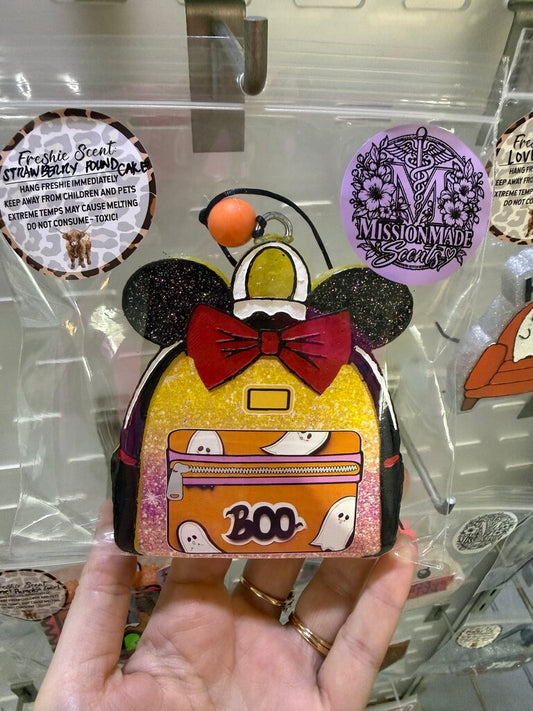 BOO disney bag cardstock (straberry pound cake)